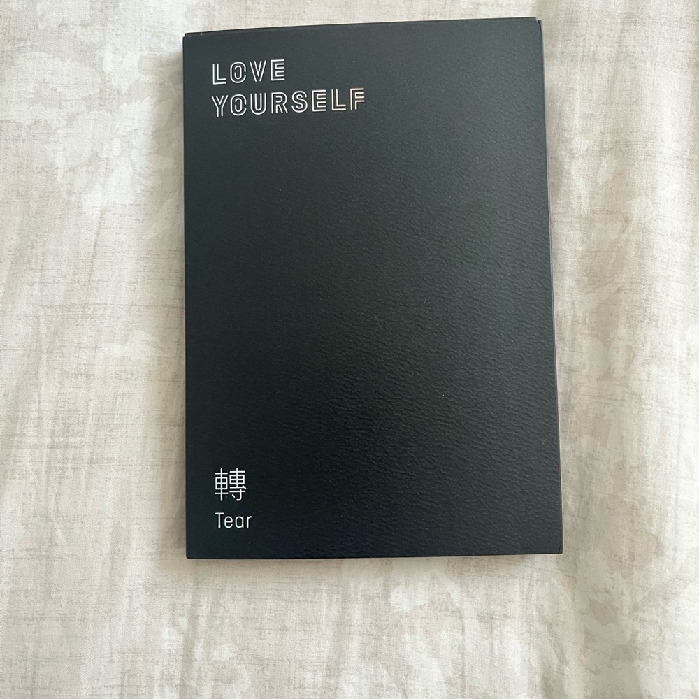 BTS - LOVE YOURSELF 轉 Tear [ U ver.]